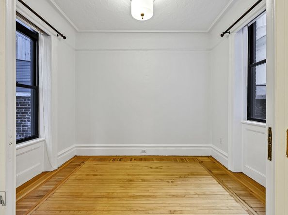 105 East 15th Street 33, New York NY 10003