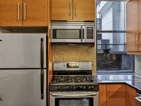 105 East 15th Street 33, New York NY 10003