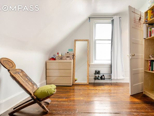 375 East 7th Street, Brooklyn NY 11218