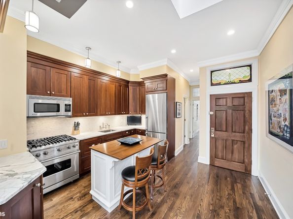 24 West 70th Street PH4, New York NY 10023