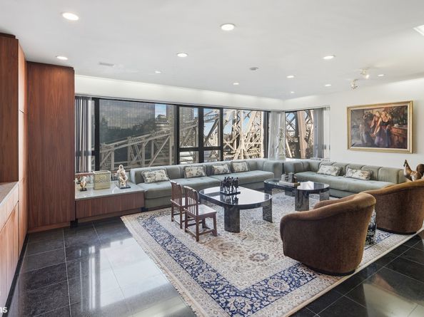 425 East 58th Street 15F, New York NY 10022