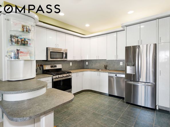 2356 61st Street 1B, Brooklyn NY 11204