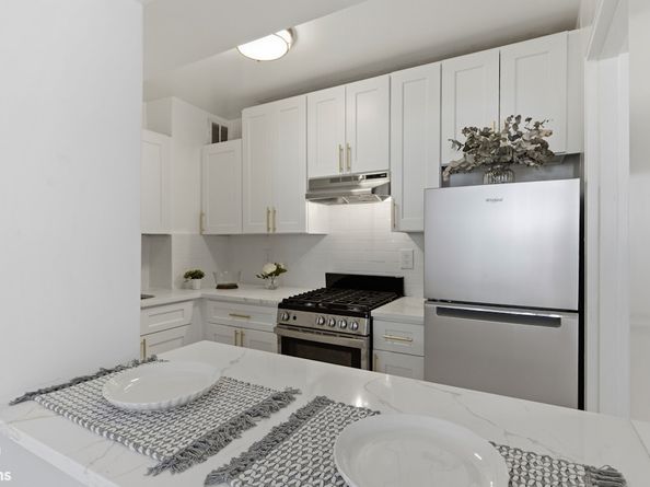 400 East 17th Street 600, Brooklyn NY 11226