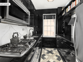 2 Horatio Street 7R, New York NY 10014