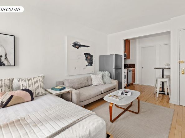 20 Jane Street 2D, New York NY 10014