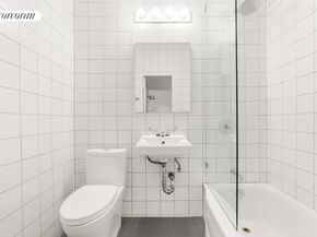 80 La Salle Street 2E, New York NY 10027