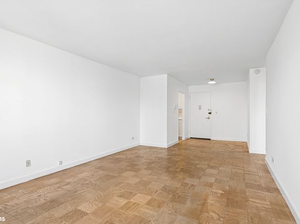 301 East 79th Street 18C, New York NY 10075