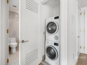 3 Court Square 2010, Queens NY 11101