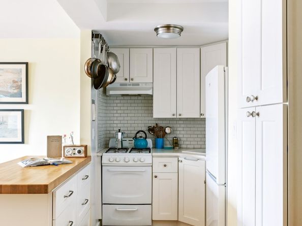 39-76 57th Street 4G, Queens NY 11377