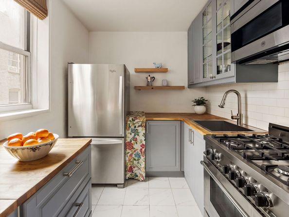 399 Ocean Parkway 6K, Brooklyn NY 11218