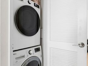 171 East 84th Street 22C, New York NY 10028