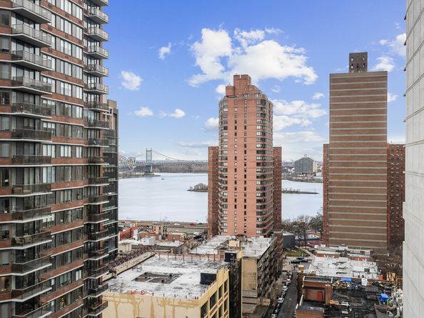 245 East 93rd Street 19H, New York NY 10128