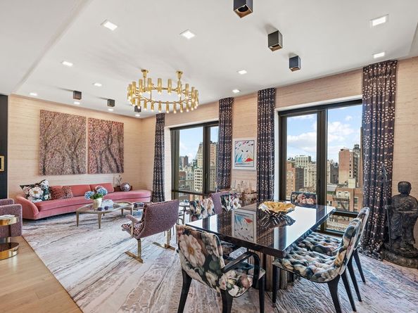 200 East 21st Street 19A, New York NY 10010