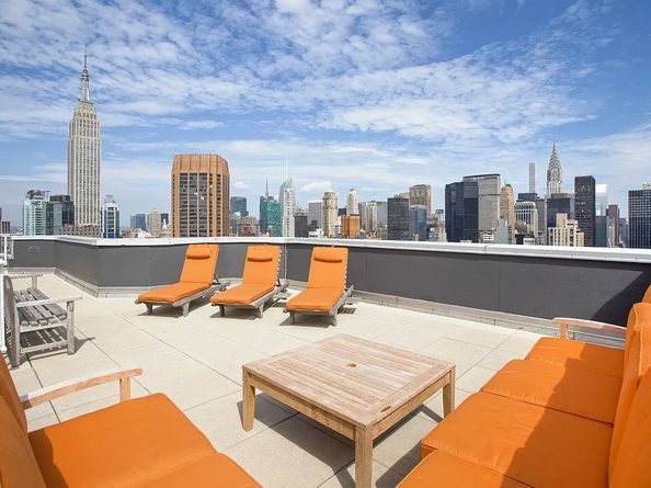 200 East 32nd Street 9B, New York NY 10016