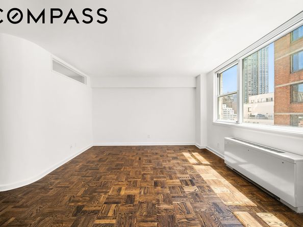 501 East 79th Street 11E, New York NY 10075