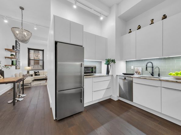 3 Hanover Square 4C, New York NY 10004