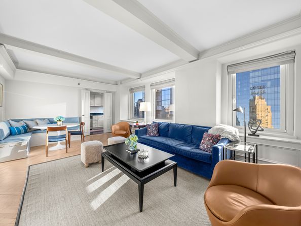 160 Central Park S 2811, New York NY 10019