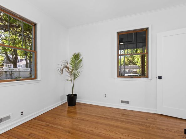25 Bay Street, Bronx NY 10464