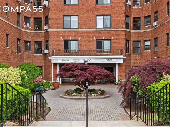 158-18 Riverside Drive W 2M, New York NY 10032