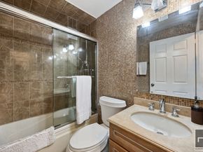 50 Lexington Avenue 8D, New York NY 10010