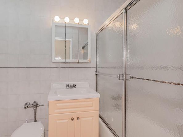 679 West 239th Street 3J, Bronx NY 10463