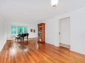 679 West 239th Street 3J, Bronx NY 10463