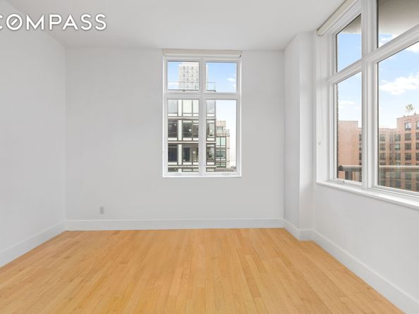 2-26 50th Avenue 10F, Queens NY 11101