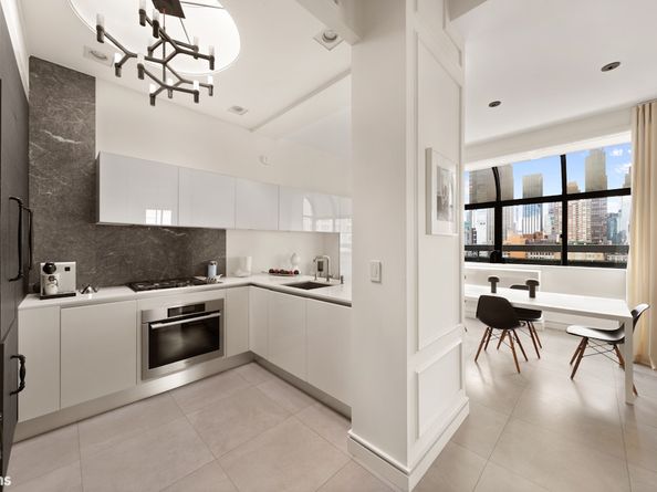 5 East 22nd Street PHN, New York NY 10010