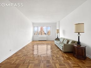 60 East 8th Street 15D, New York NY 10003