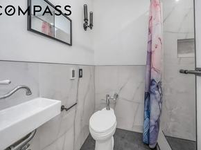 50 King Street 1B, New York NY 10014
