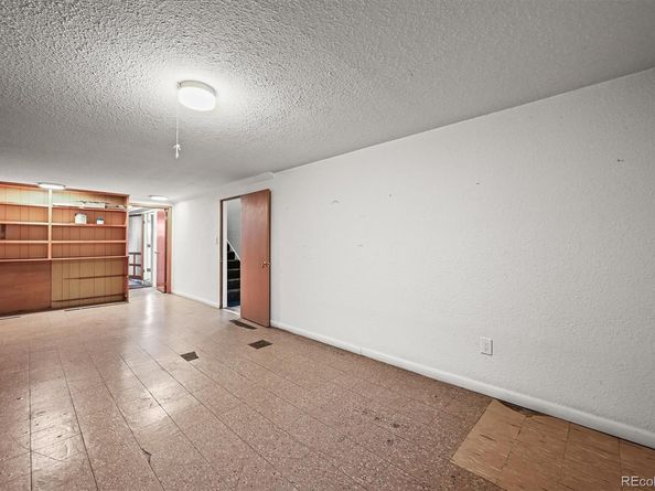2704 S Ames Way, Denver CO 80227