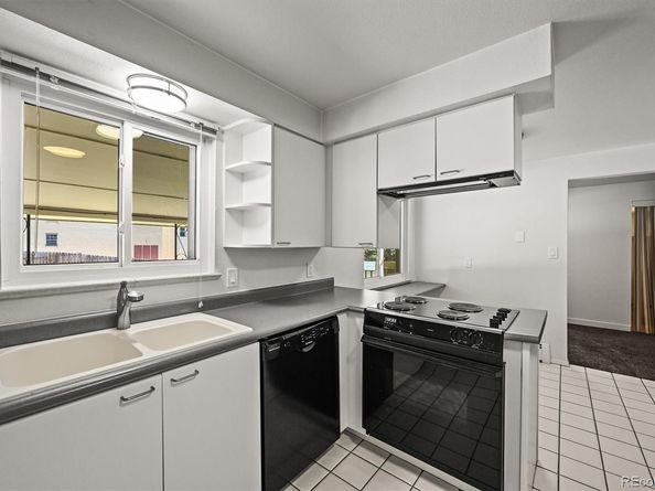 2704 S Ames Way, Denver CO 80227