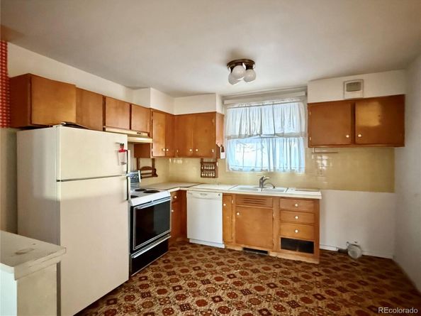 300 Campo Street, Denver CO 80221