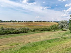 9646 W Hinsdale Place, Littleton CO 80128