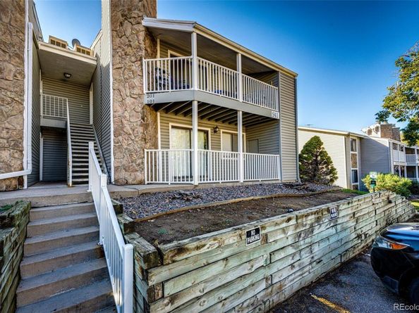 941 S Walden Street, Aurora CO 80017