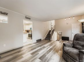 3257 S Olathe Way, Aurora CO 80013