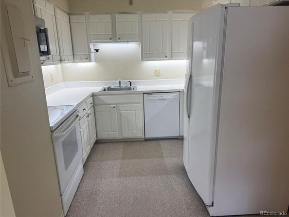 3511 S Hillcrest Drive 4, Denver CO 80237