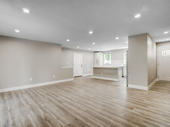 363 Lima Street, Aurora CO 80010