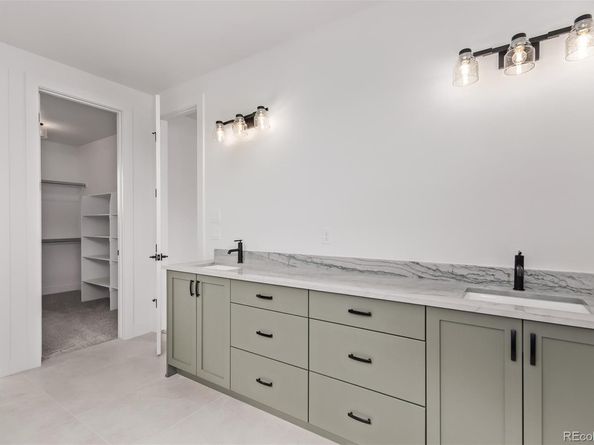 5608 Grandville Avenue, Longmont CO 80503
