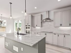 5608 Grandville Avenue, Longmont CO 80503
