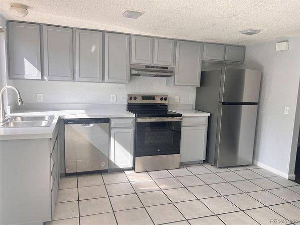 3561 S Kittredge Street B, Aurora CO 80013