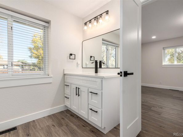 Undisclosed Address #3418186, Lakewood CO 80232