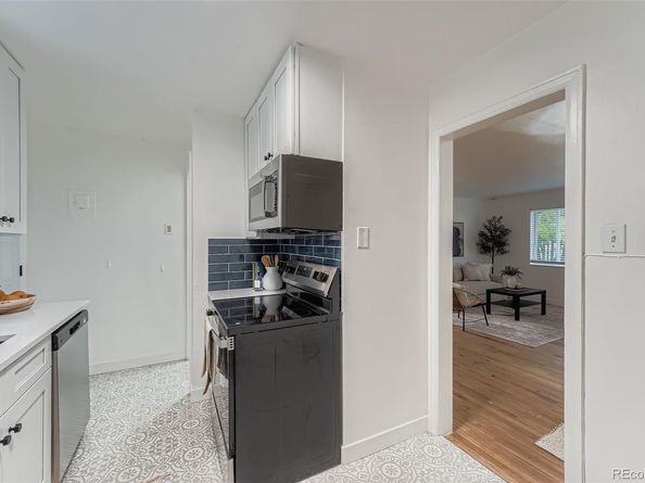 2985 Ivanhoe Street, Denver CO 80207