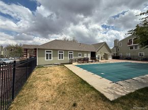 910 S Dawson Way 6, Aurora CO 80012