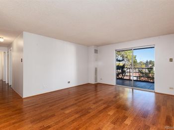 2325 S Linden Court