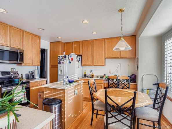 9404 W Hinsdale Place, Littleton CO 80128