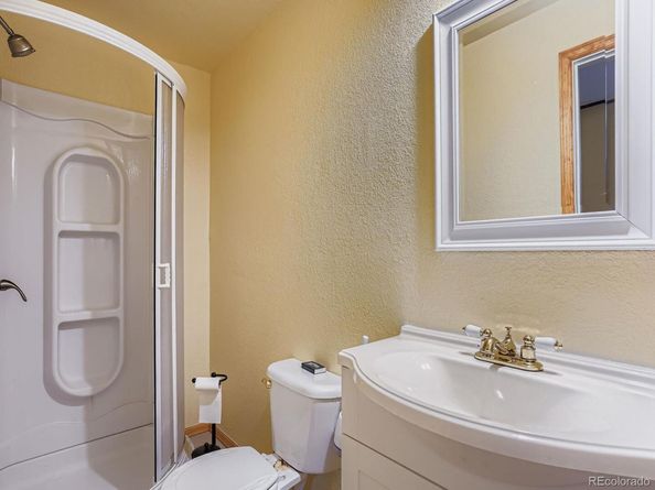 9404 W Hinsdale Place, Littleton CO 80128