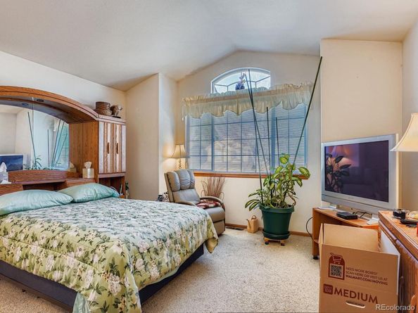 9404 W Hinsdale Place, Littleton CO 80128