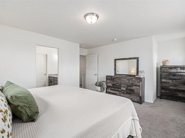 20000 E 40th Avenue 4, Denver CO 80249