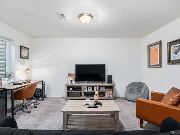 20000 E 40th Avenue 4, Denver CO 80249
